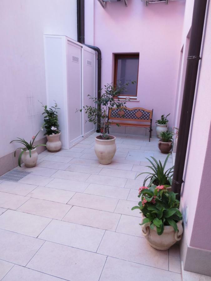Vergilia Syracuse Exterior photo